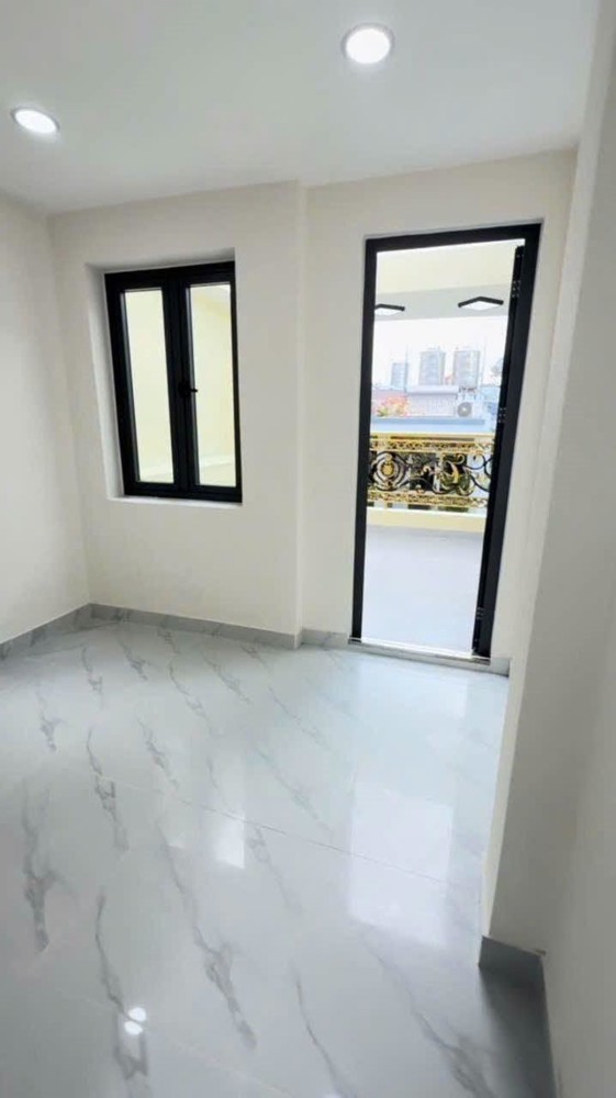 Hẻm Vip Lê Hồng Phong, P.1 Q10 – Nhà 5Pn, 5Wc – Hẻm 5M – Hoàn Công Đủ