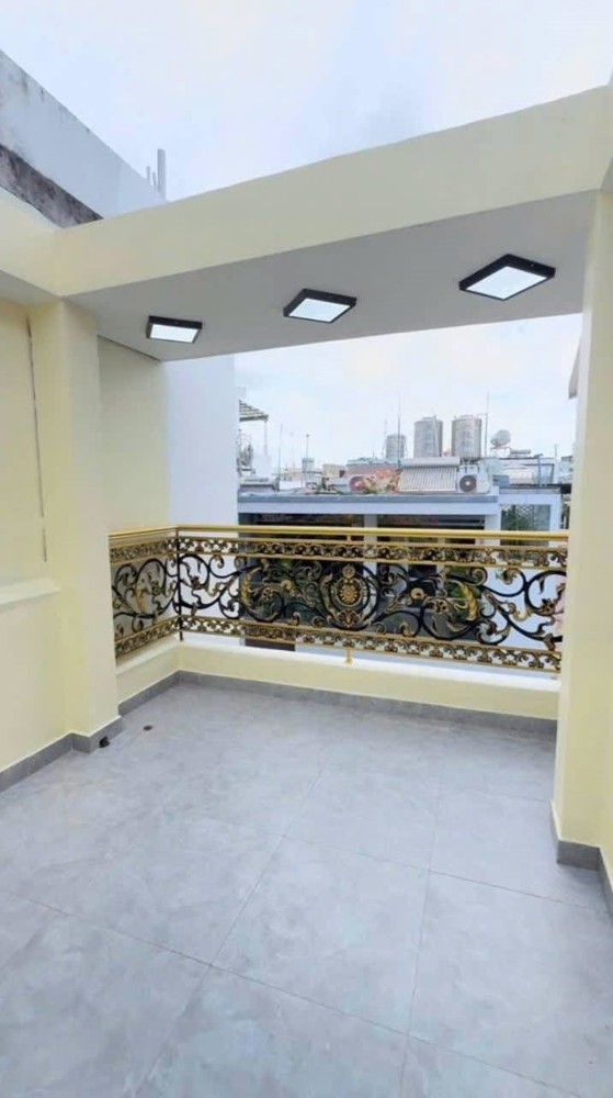 Hẻm Vip Lê Hồng Phong, P.1 Q10 – Nhà 5Pn, 5Wc – Hẻm 5M – Hoàn Công Đủ