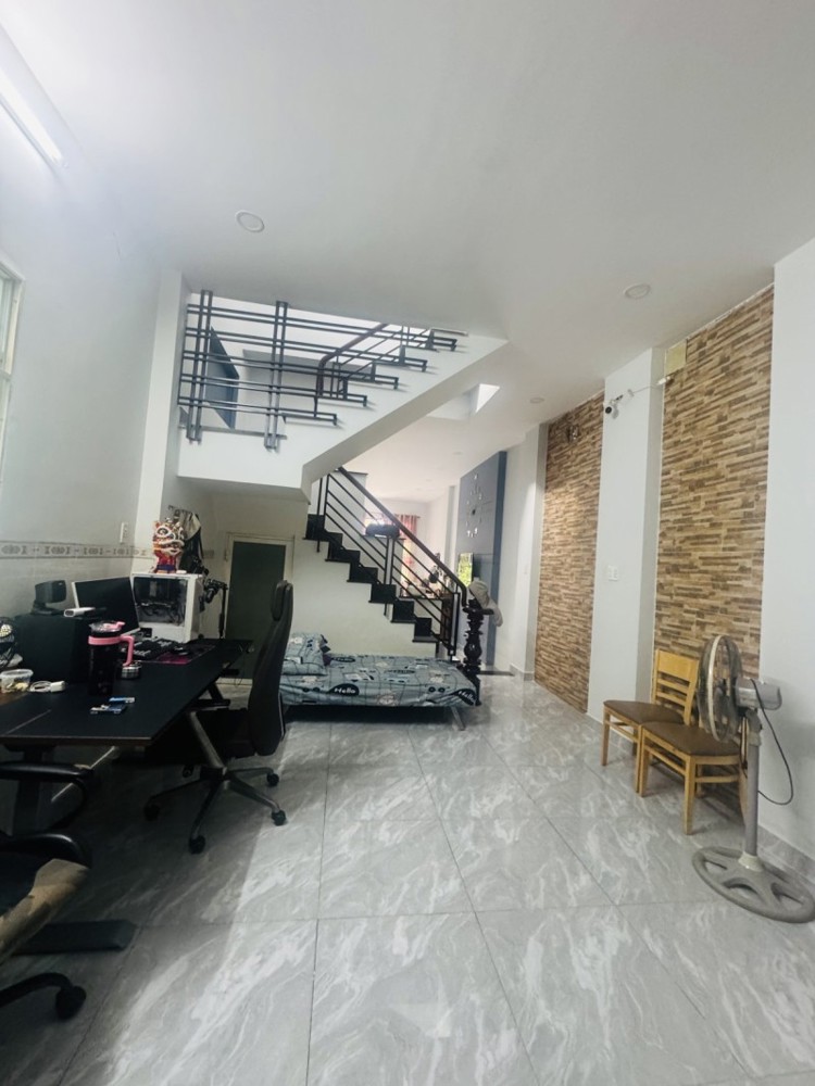 Bán Nhà 316M2, 2 Tầng, Đường Hàng Tre, Phường Long Thạnh Mỹ, Q.9, Thủ Đức, Tp Hcm, Giá 14.9 Tỷ
