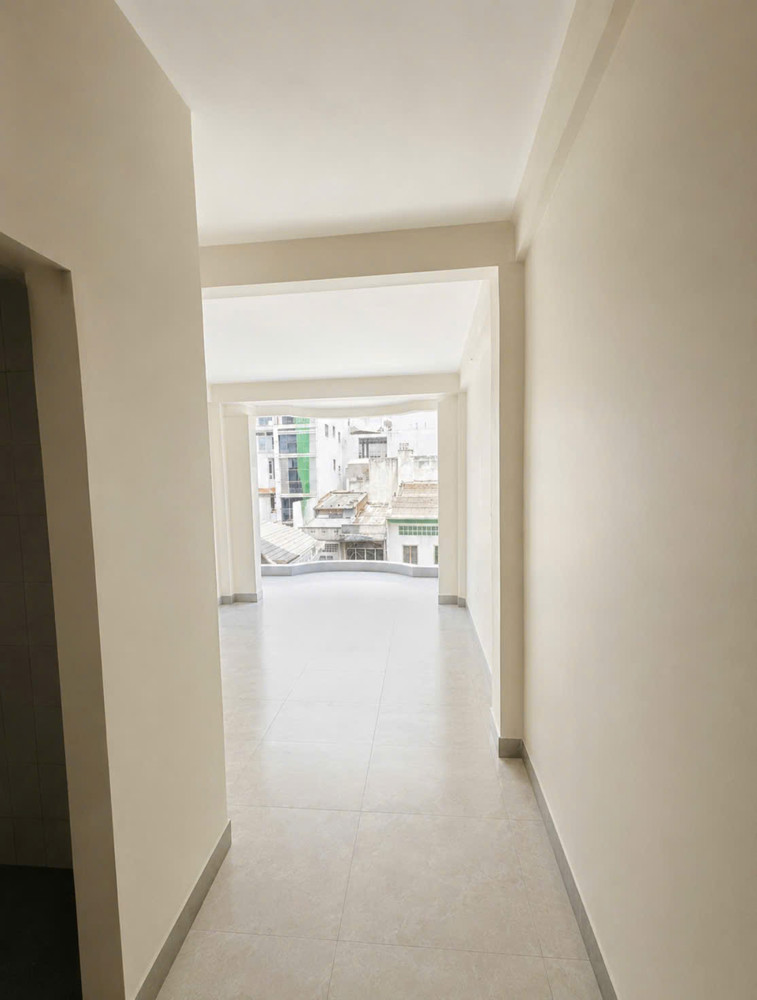 Mặt Tiền Kinh Doanh Lạc Long Quân - Ngã Tư Bảy Hiền - 60M² - Nhà Mới