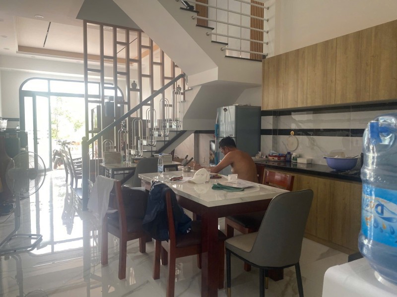 Bán Nhà 2T Đẹp Bửu Long,Shr Đường Nhựa Thông Thoáng,Gần Thcs Nguyễn Bỉnh Khiêm