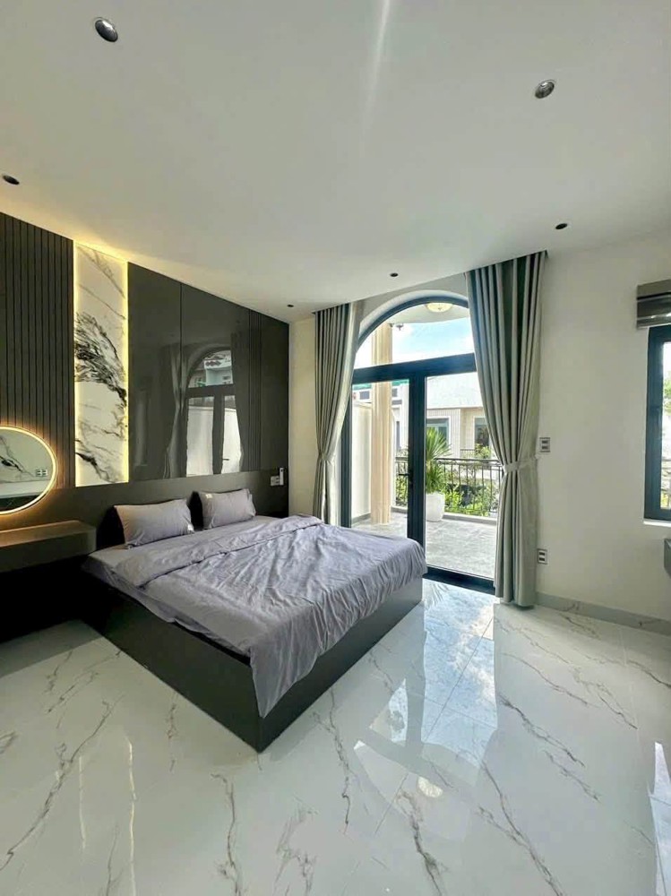 Nhà Full Nội Thất 3 Tầng Đường Dương Đức Hiền - Gần Biển