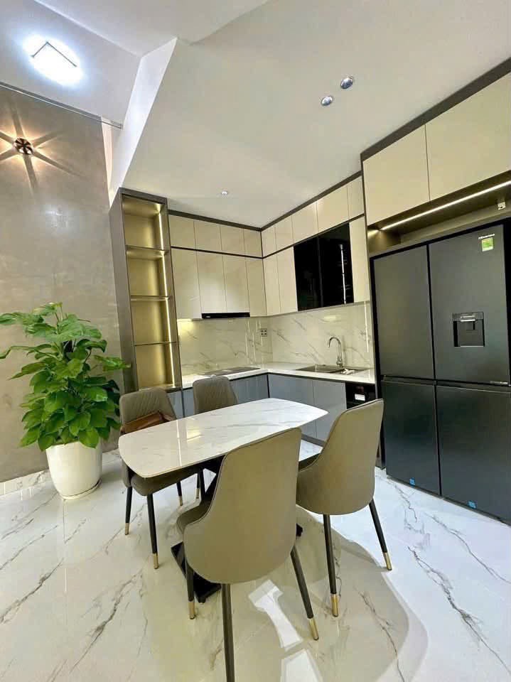 Nhà Full Nội Thất 3 Tầng Đường Dương Đức Hiền - Gần Biển