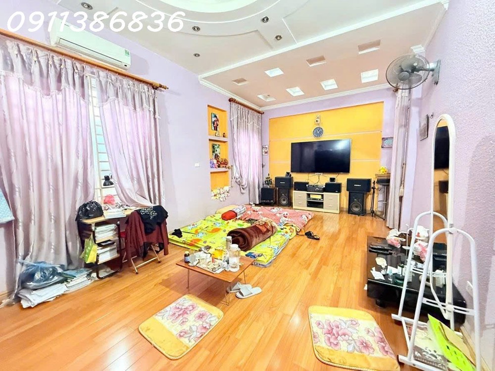Nhà Đẹp Nguyễn Khang, Gần Ô Tô, 45M 4 Tầng, Ngõ Rộng, Chỉ 10.9 Tỷ