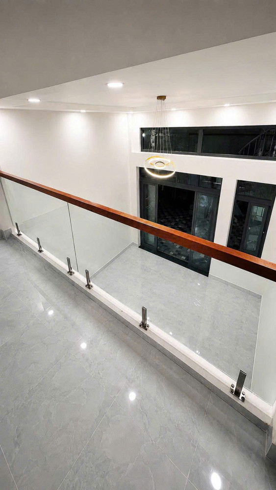Nhà Mới Cách Mạng Tháng Tám, Quận 10, 6 X 16M (95 M2), Giá 8.9 Tỷ