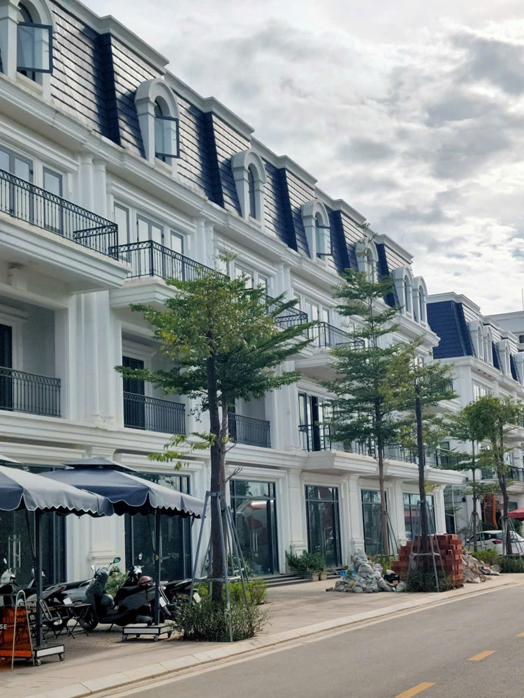 7,8 Tỷ Sở Hữu Shophouse Mặt Phố – 4 Tầng, 132M² Đất, 4 Mặt Tiền Đường
