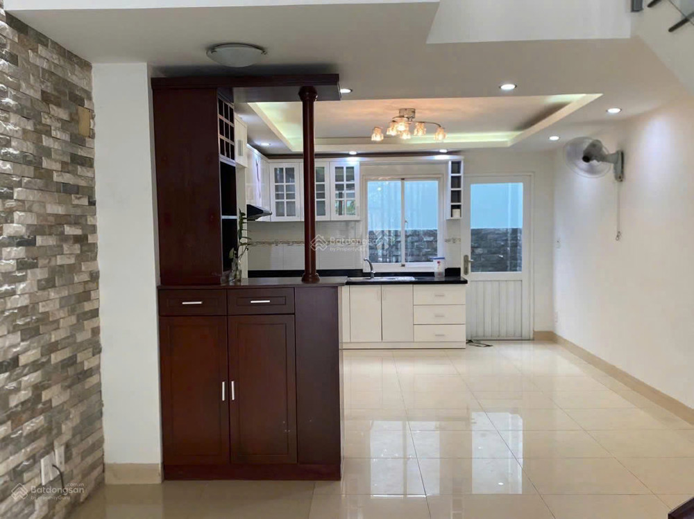 Bán Gấp Nhà Mặt Phố 44 Võ Thị Đặng, 17.800 Tỷ, 72M2, 4 Tầng, 7Pn