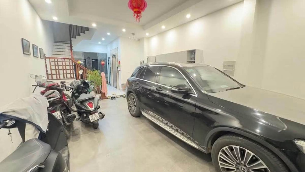 Tòa Nhà Lạc Trung, Hai Bà Trưng – Phân Lô – Ô Tô Tránh – Gara 7 Chỗ – 86M² – 6 Tầng – Mt 5,4M –
