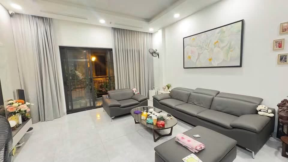 Tòa Nhà Lạc Trung, Hai Bà Trưng – Phân Lô – Ô Tô Tránh – Gara 7 Chỗ – 86M² – 6 Tầng – Mt 5,4M –