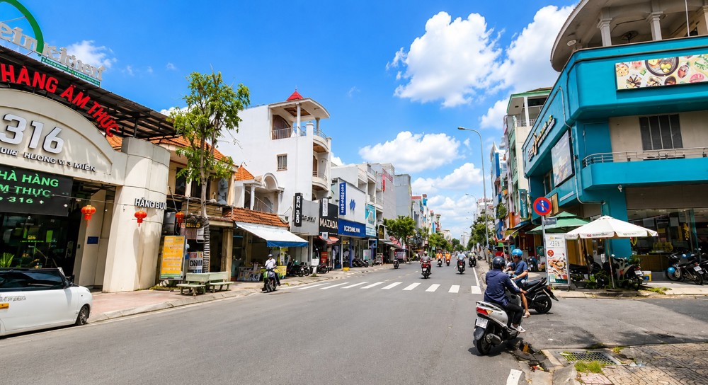 Cho Thuê Nhà Mặt Tiền Tân Sơn Nhì 64M², 3Tầng, 30Triệu - Cạnh Chung Cư, Ngã Tư