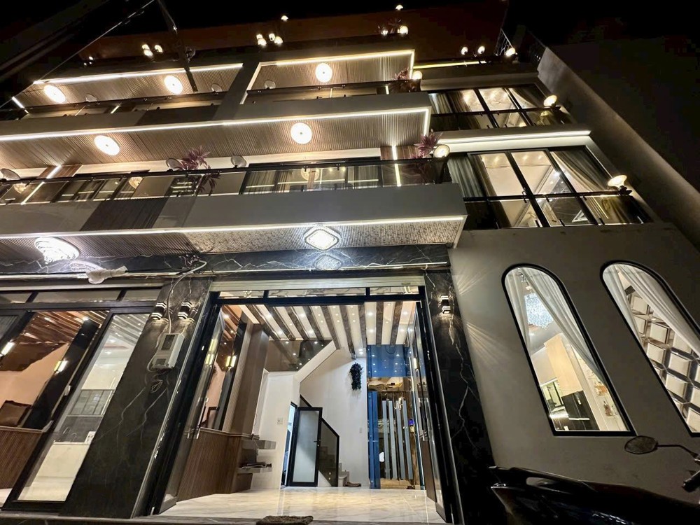 Nhà Có Thang Máy, Huỳnh Tấn Phát, Ngang 8.5M, Full Nội Thất