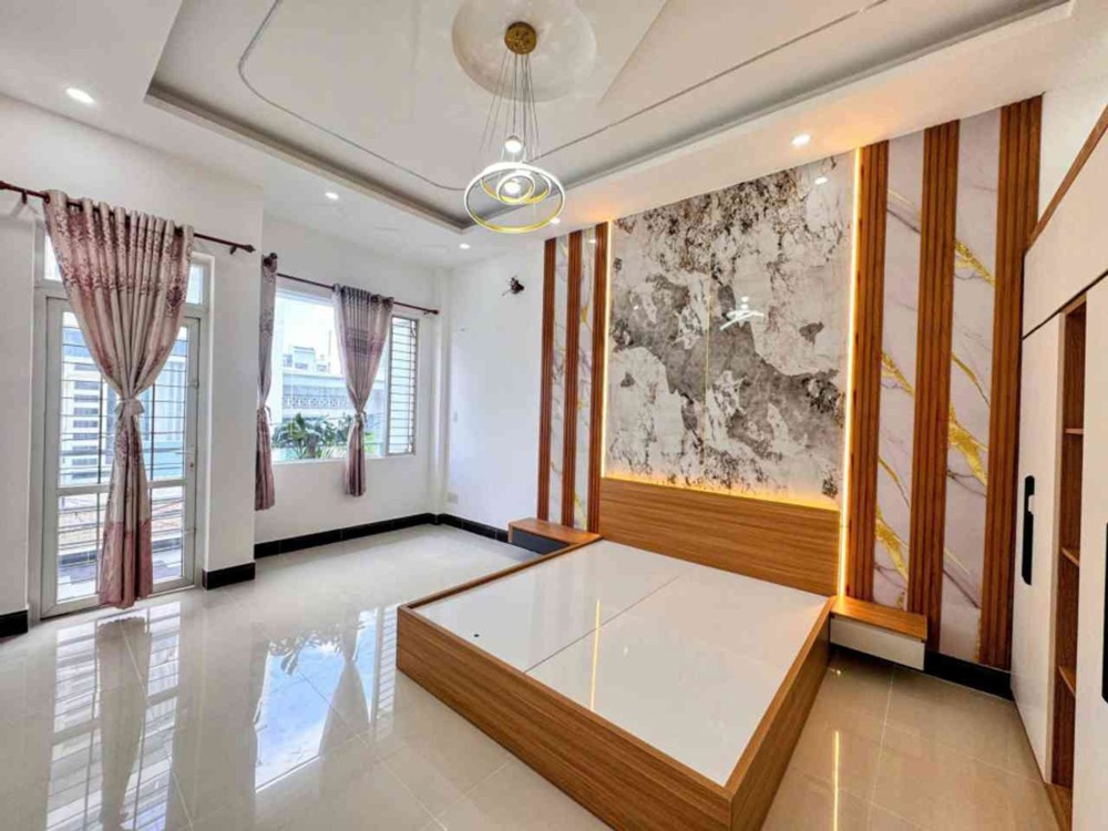 Nhà 3 Tầng Kiên Cố Mới Đẹp - 56M2 - 4*14M - Sổ Đẹp Vuông Vức Hoàn Công Đủ - Sát Mặt Tiền - Hẻm An