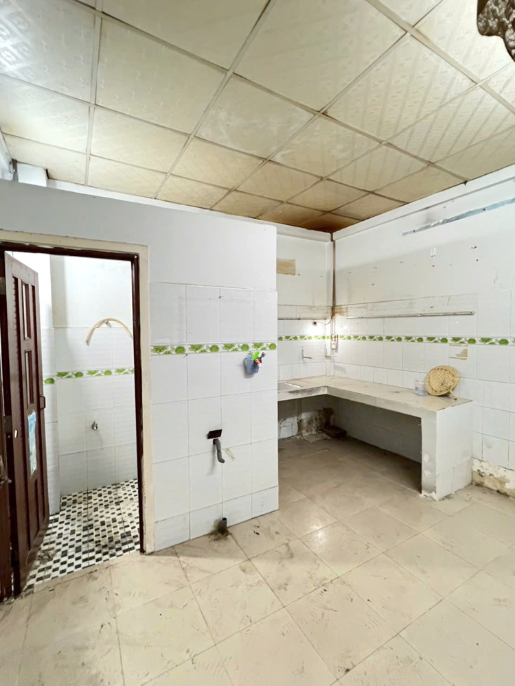 Nhà 1 Lầu Hxh Nở Hậu Âu Dương Lân P2q8 P.chánh Hưng