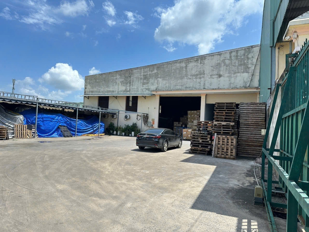 Cho Thuê 1600M2 25X36 Kho Đường Container Ko Cấm Giờ