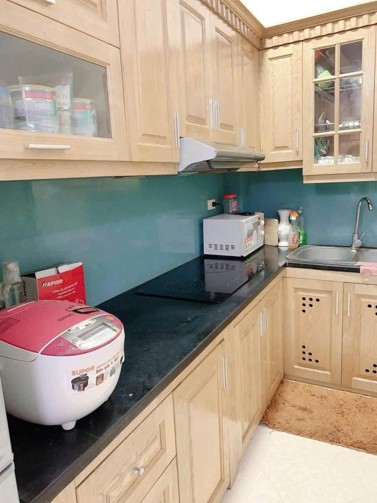 Cho Thuê Nhà Hào Nam – Đống Đa 40M² × 5 Tầng 17,5 Triệu/tháng