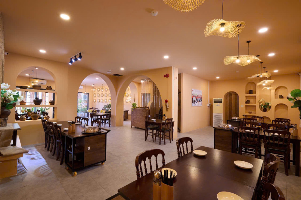 Sang Nhượng Nhà Hàng Đẹp Tại Nha Trang , Đầu Tư Kỹ, Full Thiết Bị