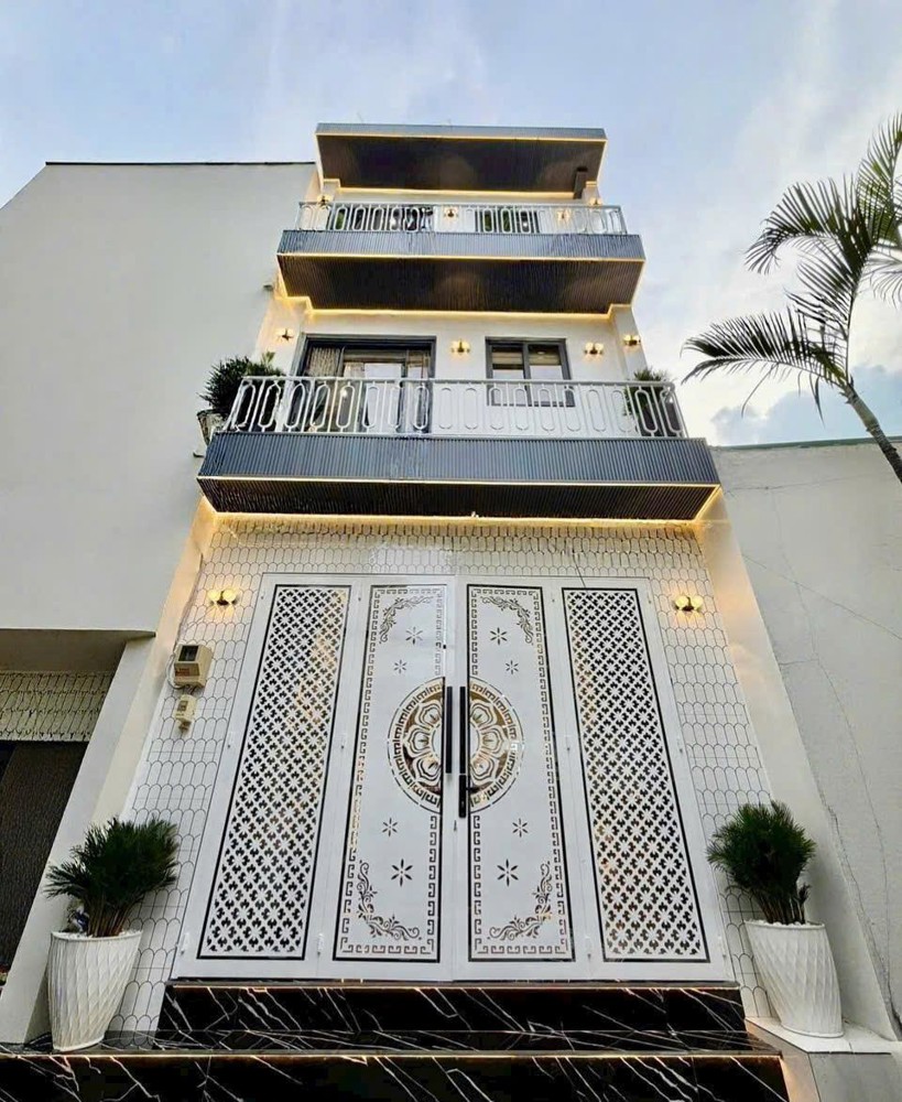 Nhà Hẻm Vip 1942 Huỳnh Tấn Phát, 4X14m, Tặng Nội Thất, Chỉ Hơn 5.5 Tỷ Tí