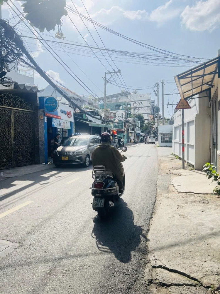 Bán Nhà Mặt Tiền Trần Bình Trọng - Gia Nguyễn Văn Đậu, 8,3X21m, Cấp 4 - 1 Đời Chủ, 28,6 Tỷ
