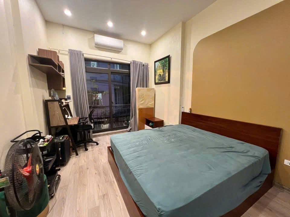 Cho Thuê Nhà Nguyên Căn Hai Bà Trưng 35M² × 4 Tầng 4Pn – 3Wc 15 Triệu/tháng