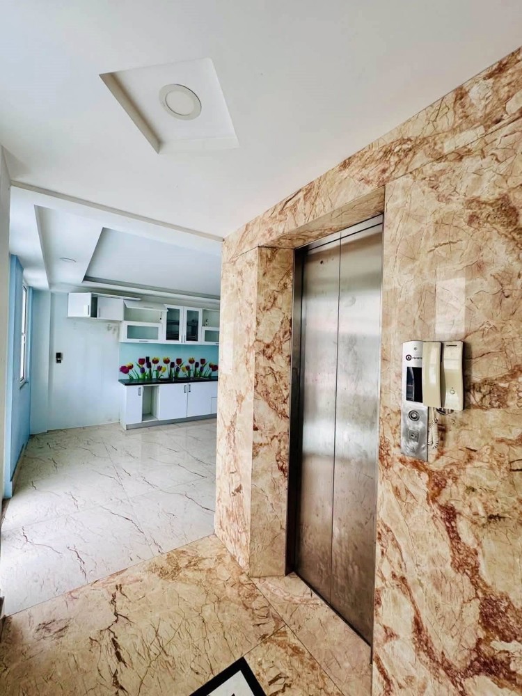 Mặt Tiền Lô Góc Khu Vip Tân Thành – Tân Phú 5 Tầng + Thang Máy Gần 100M²