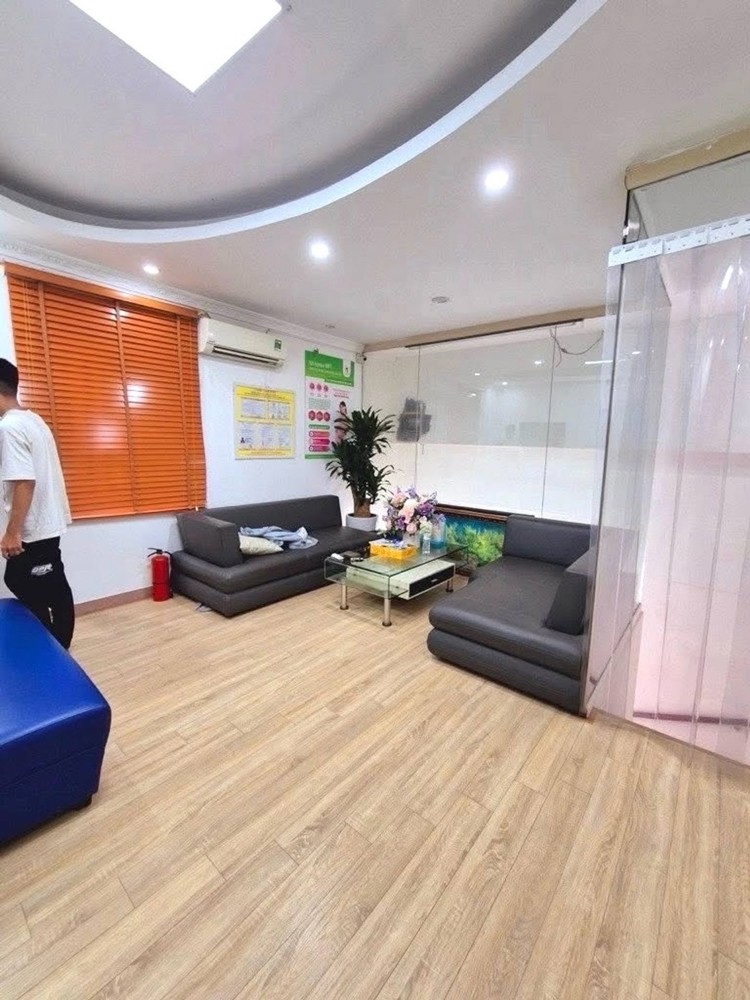 Bán Nhà Khương Đình, Hn, Dt 50 M2, 6 Tầng, Giá Bán 16.8 Tỷ Mô Tả: Nhà Lô Góc Mặt Phố, Vỉa Hè Rộng