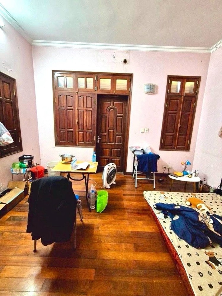 Bán Nhà Khương Đình, Hn, Dt 50 M2, 6 Tầng, Giá Bán 16.8 Tỷ Mô Tả: Nhà Lô Góc Mặt Phố, Vỉa Hè Rộng
