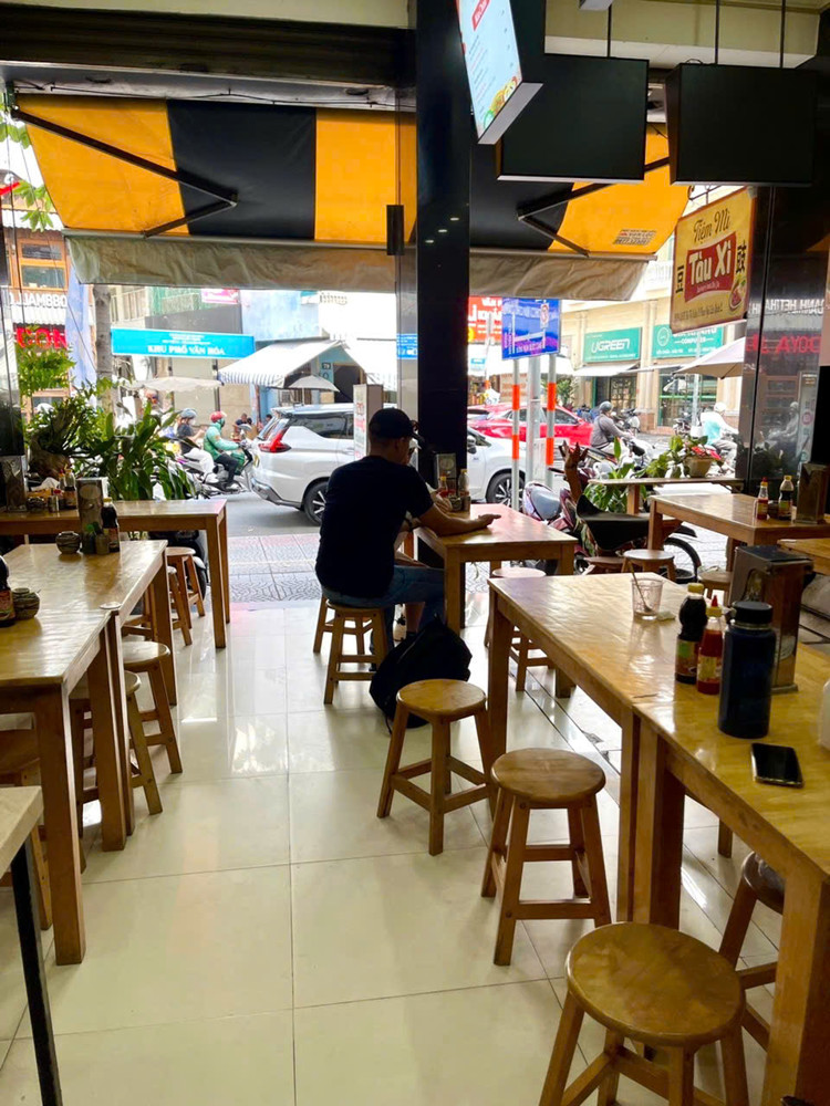 Quận 1: Bán Nhà 5 Tầng Căn Góc 2 Mặt Tiền Kinh Doanh Bùi Thị Xuân, P.bến Thành- Dt Đẹp 5,3M*9,5M