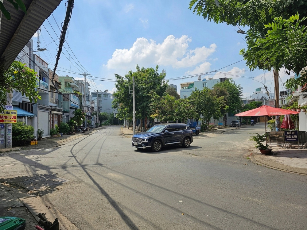 [K2899*] Nhà Mt Kinh Doanh View Công Viên Gần Đh Công Nghệ Kỹ Thuật, 11.X Tỷ