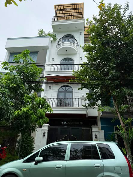 Bạn Cần Ngôi Nhà Đủ Rộng Cho Gia Đình 6 Người Sinh Sống? Tại Đà Nẵng. Lh 0905233234