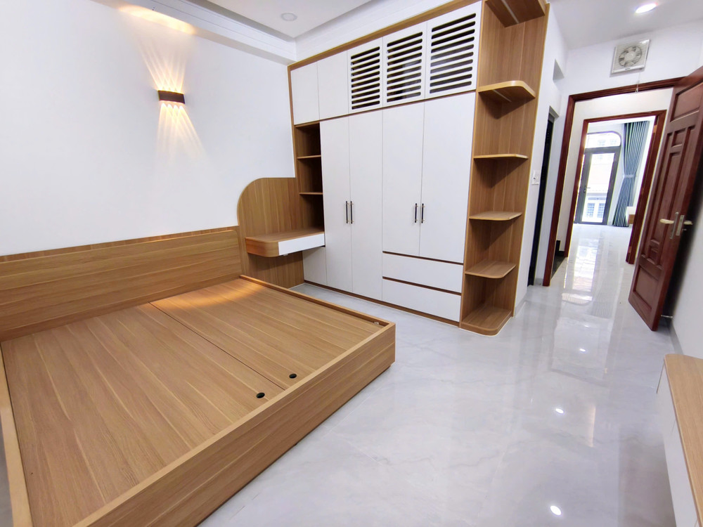 Nhà 5 Tầng Hiện Đại – Full Nội Thất Cao Cấp – Đường 8M – Bình Tân