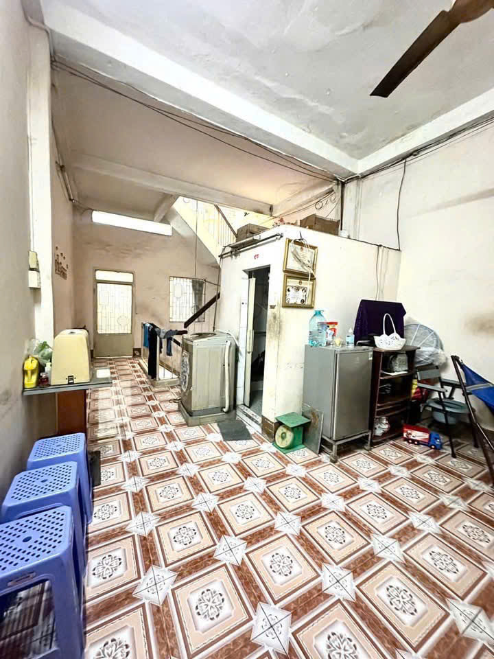 Bán Nhà Lô Góc 2 Mặt Tiền Hàn Hải Nguyên - Giao 3/2, 5,8X14m, 3 Tầng Cũ, 1 Đời Chủ, 16,5 Tỷ