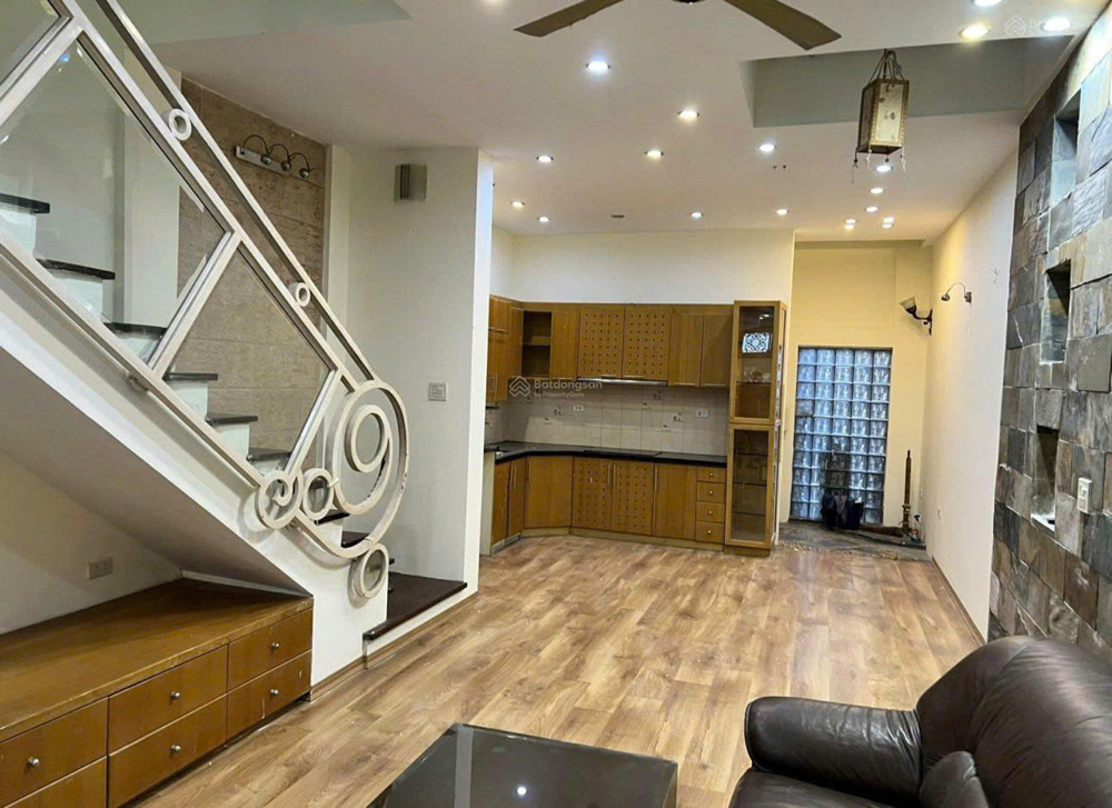 Cho Thuê Nhà Nguyễn Khang – Cầu Giấy 80M² × 4 Tầng 3Pn – 3Wc 23 Triệu/tháng