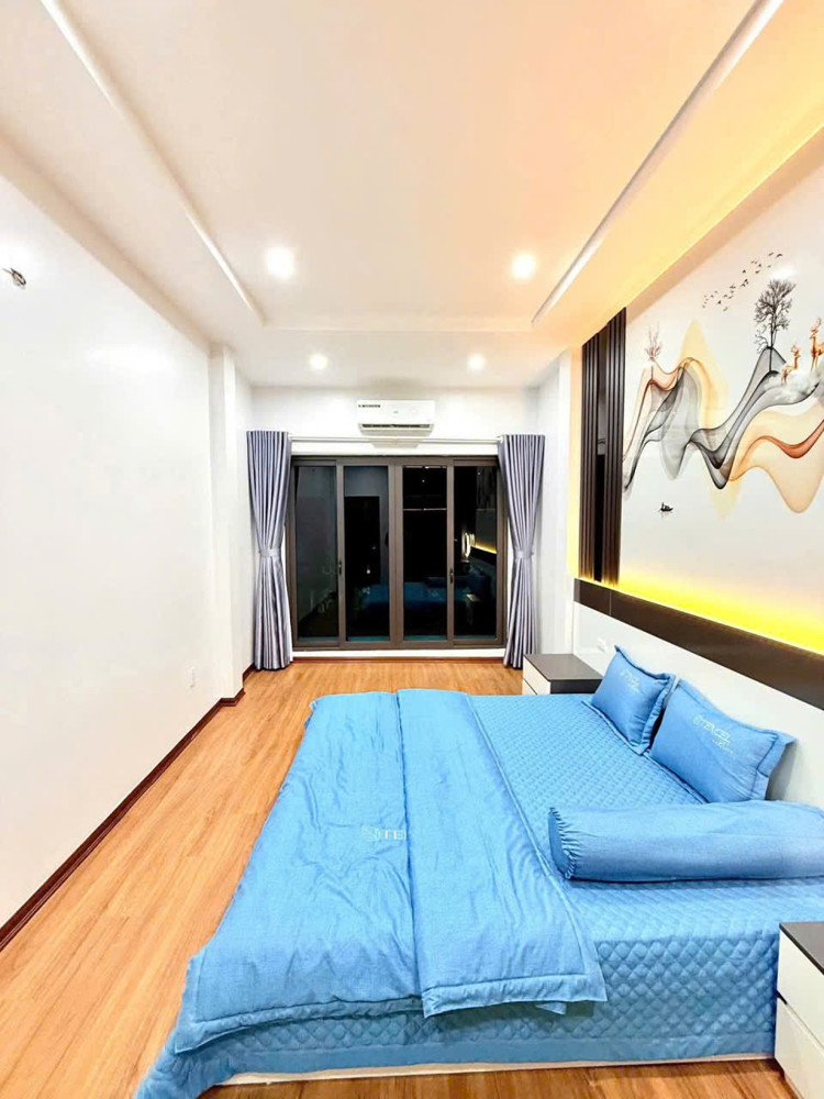 Cho Thuê Nhà Mặt Phố Hoa Bằng – Cầu Giấy 45M² × 5 Tầng 27 Triệu/tháng