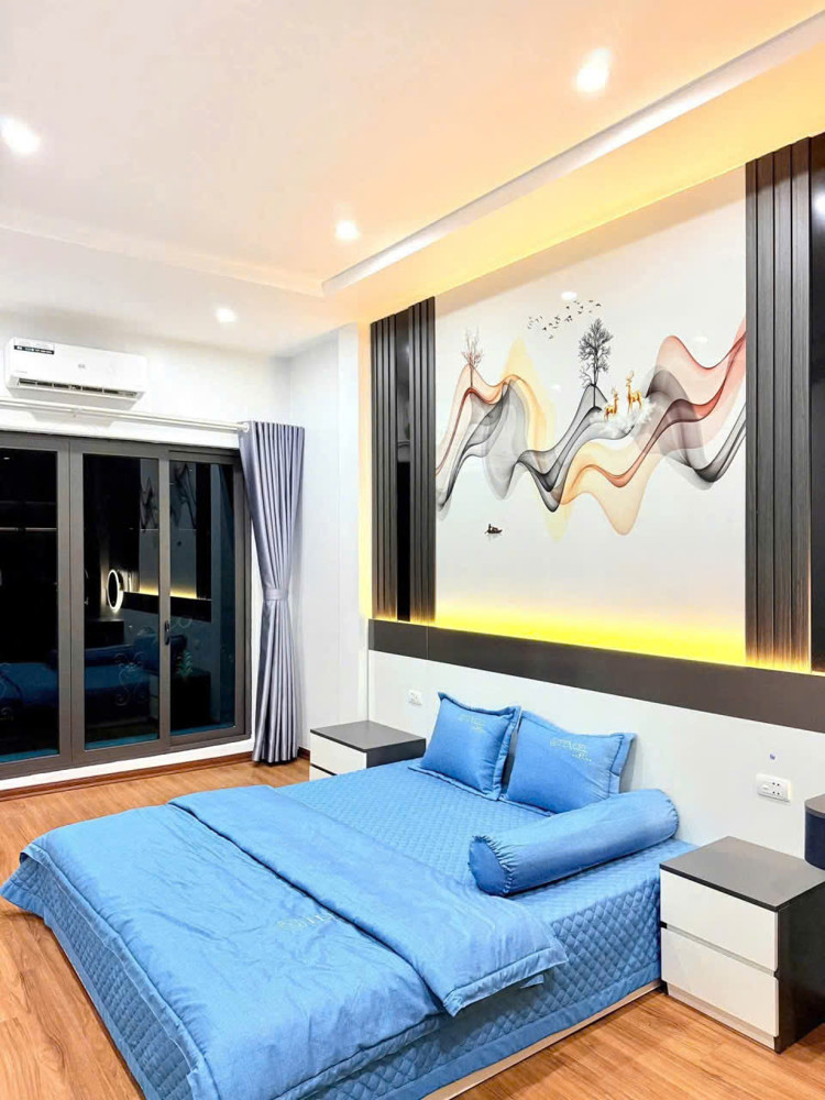 Cho Thuê Nhà Mặt Phố Hoa Bằng – Cầu Giấy 45M² × 5 Tầng 27 Triệu/tháng