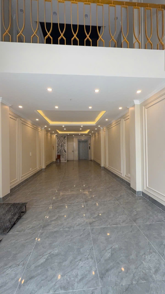 Nhà Phố Ngọc Trì – “Hàng Hiếm” 62M² × 8 Tầng, Gara 2 Ô Tô, Thang Máy – 17 Tỷ!