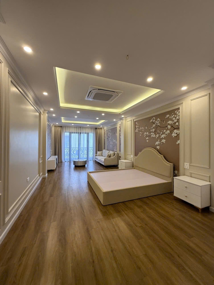 Nhà Phố Ngọc Trì – “Hàng Hiếm” 62M² × 8 Tầng, Gara 2 Ô Tô, Thang Máy – 17 Tỷ!