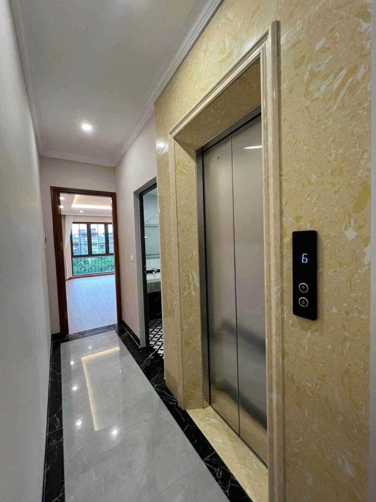 Cho Thuê Nhà Mặt Phố Khương Đình – Thanh Xuân 7 Tầng Thang Máy 36 Triệu/tháng