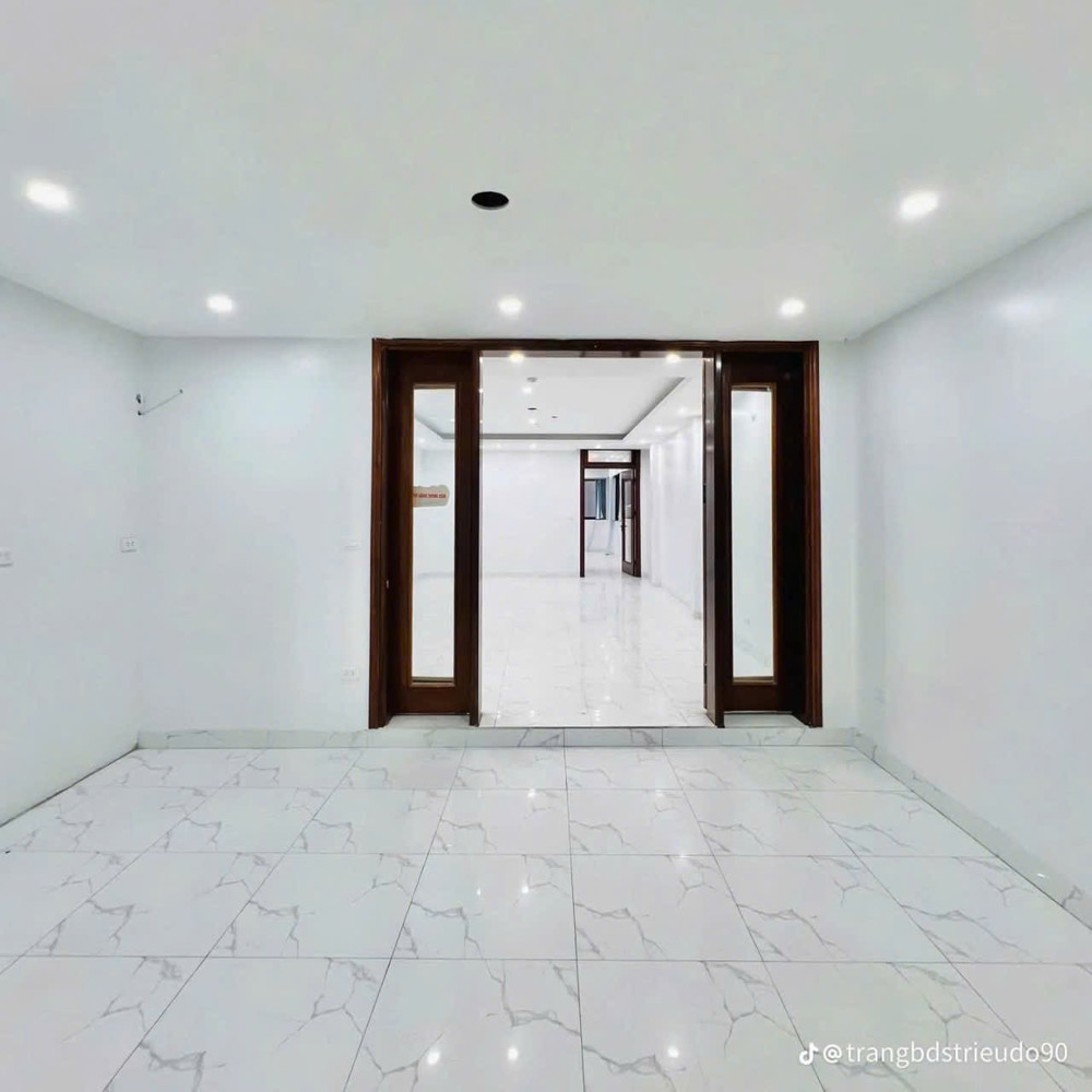 Cho Thuê Tòa Văn Phòng Nguyễn Hoàng – Mỹ Đình 107M² × 7 Tầng 100 Triệu/tháng