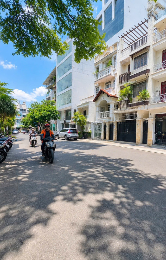 Kết Nối Vàng Cmt8 - 6 Tầng Kiên Cố - Đường Nhựa 12M Thênh Thang - Sát Công Viên