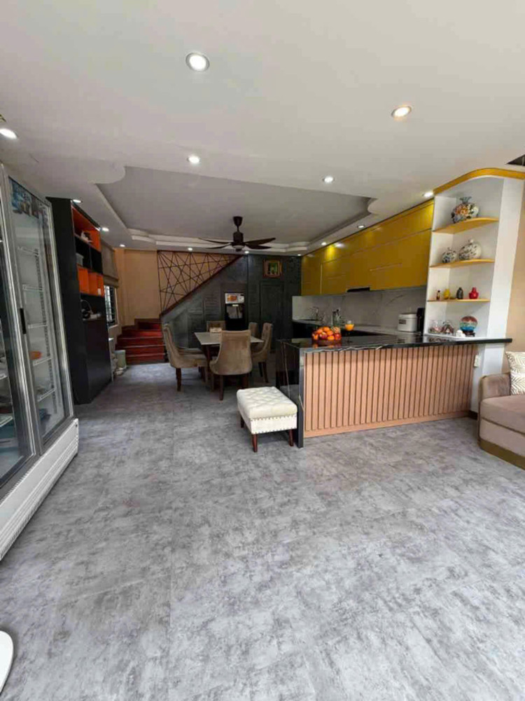 Nhà Lô Góc Ngọc Trì – Ngõ Xe Tải Thông – 52M² X 5 Tầng – Giá 17 Tỷ Hàng Hiếm Ngọc