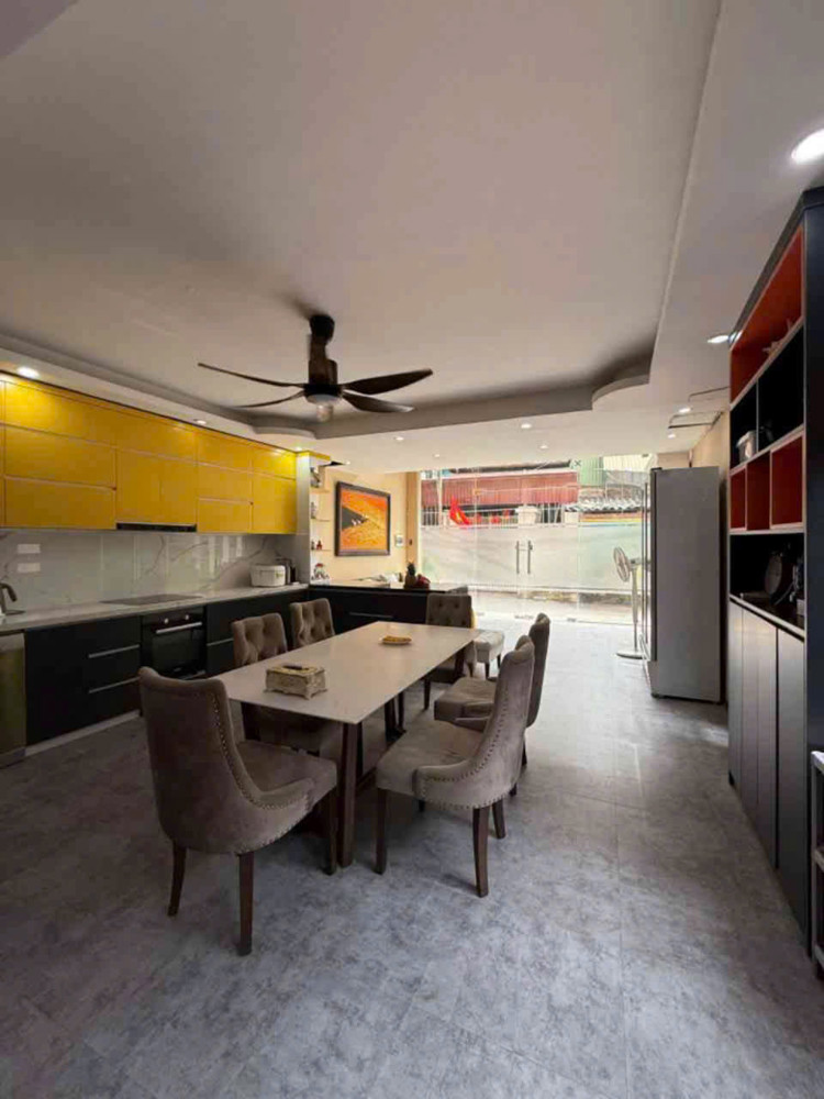 Nhà Lô Góc Ngọc Trì – Ngõ Xe Tải Thông – 52M² X 5 Tầng – Giá 17 Tỷ Hàng Hiếm Ngọc