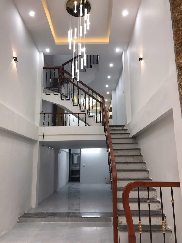 Cho Thuê Nhà Nguyên Căn Vũ Tông Phan – Thanh Xuân 40M² × 6 Tầng + Hầm 6Pn 21,5 Triệu/tháng