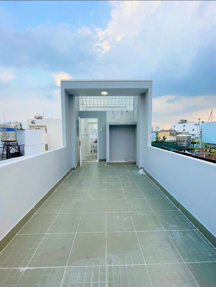 Bán Nhà Sát Mặt Tiền Q4 6Pn 5Wc Shr Có 4 Đ