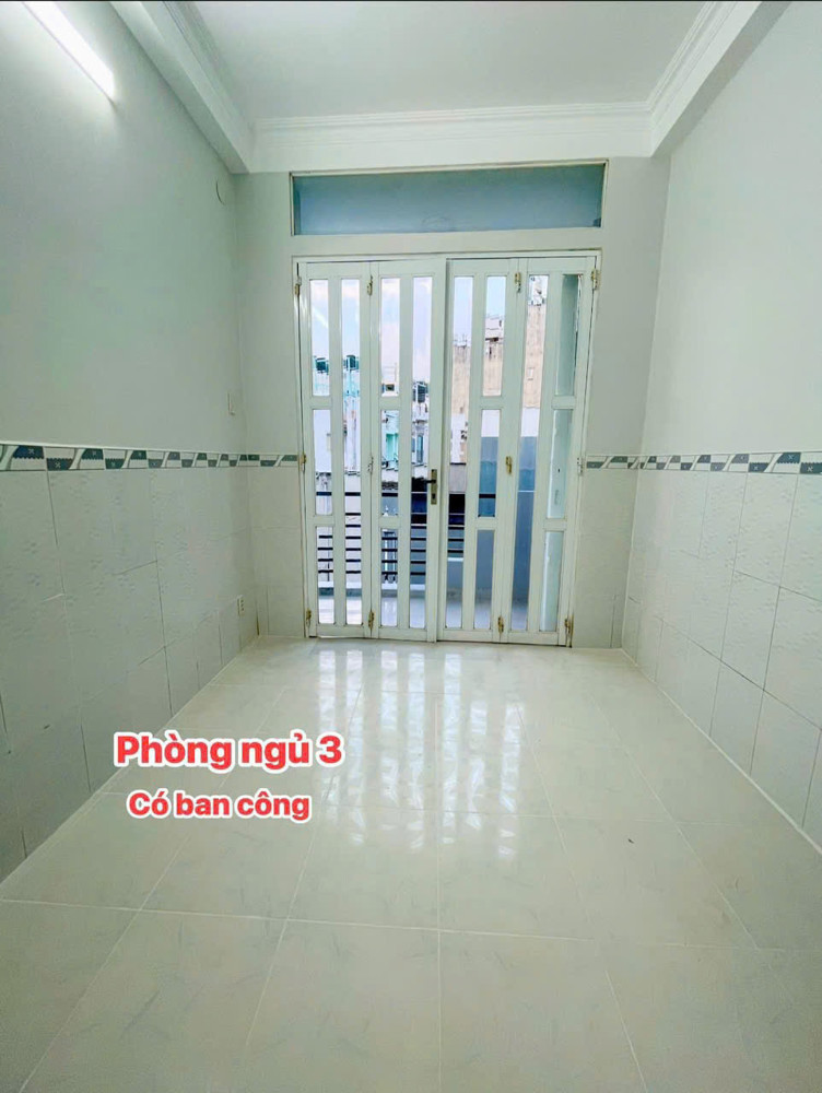 Bán Nhà Sát Mặt Tiền Q4 6Pn 5Wc Shr Có 4 Đ