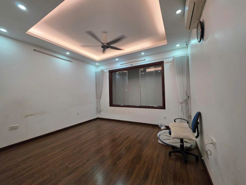 Bán Nhà Ngọc Thụy 80M 4 Tầng Mt4.4m Kinh Doanh 3 Ô Tô Tránh Nhỉnh 24 Tỷ