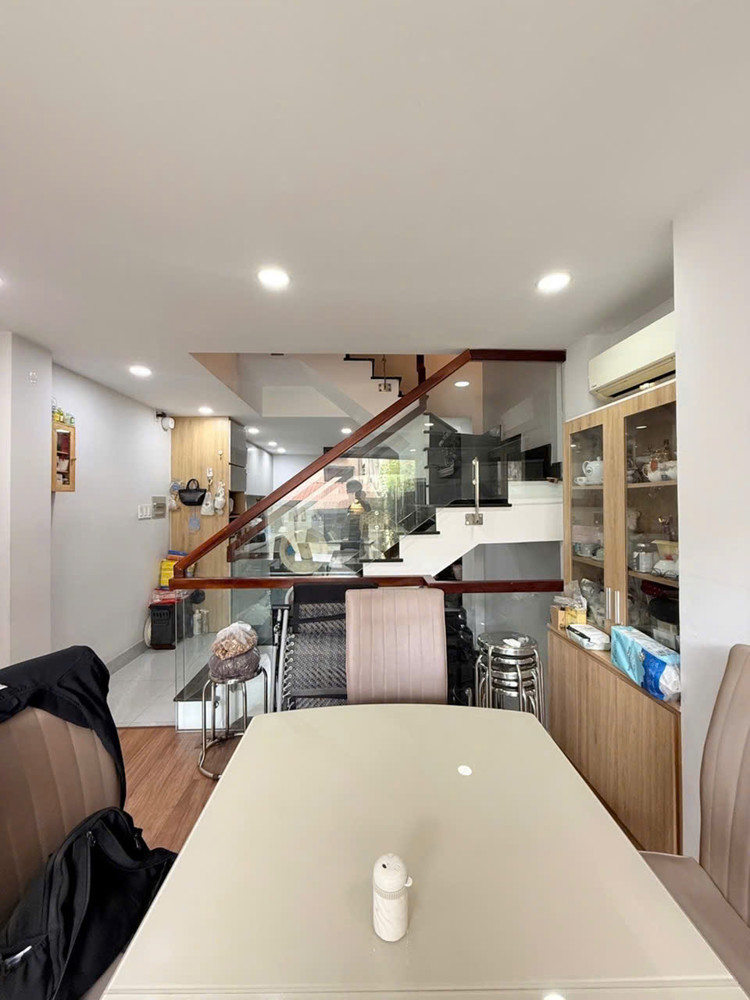 Bán Nhà 5 Tầng Đường Điện Biên Phủ, Quận 3 – 40M2, 5 Phòng Ngủ – 12 Tỷ