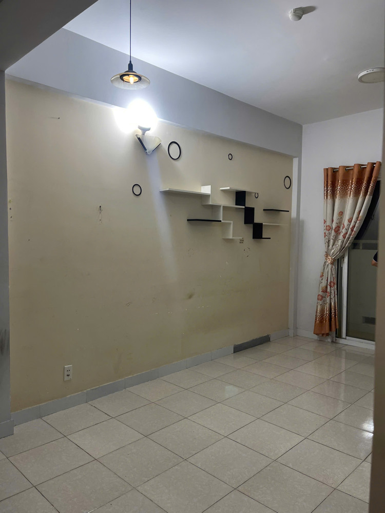 Bán Căn Hộ 2Pn Tại Phường Bình Đông, Đã Có Hổ Hồng. Giá Full 1,450 Bank Hỗ Trợ 1,1Ty