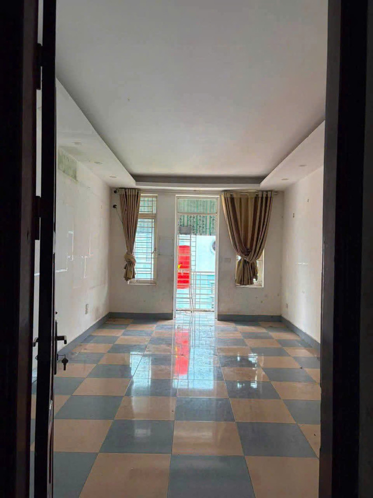 Cho Thuê Nhà Liền Kề Phùng Khoang – Nam Từ Liêm 50M² × 5 Tầng Mt 4M 15 Triệu/tháng