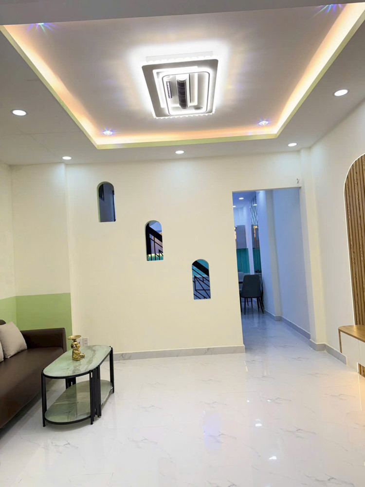 Nhà Mới 2Lầu/4pn Dương Bá Trạc P1q8 P.chánh Hưng, Giá : 6.3 Tỷ (Tl)