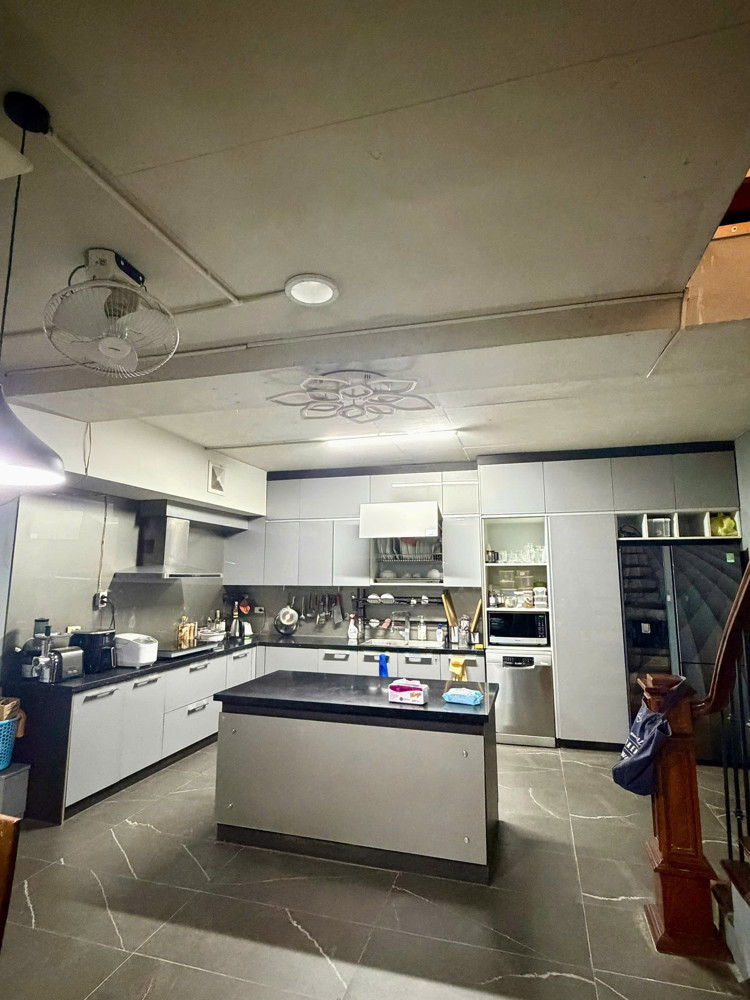 Cho Thuê Biệt Phủ Sân Vườn Quảng An – Tây Hồ 200M² × 2 Tầng 25 Triệu/tháng